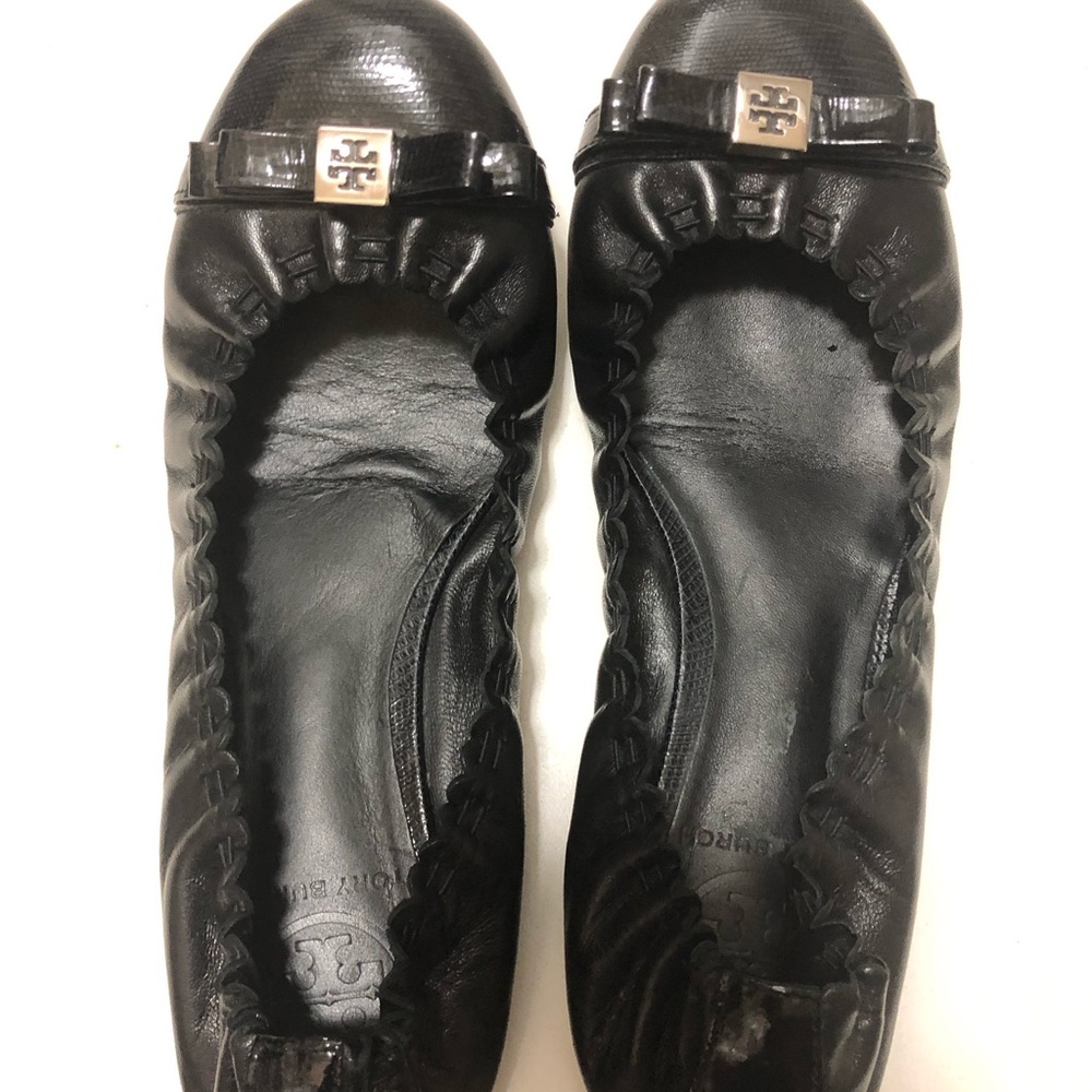 Tory Burch Black Flats with Silver Logo - Picture 2 of 11